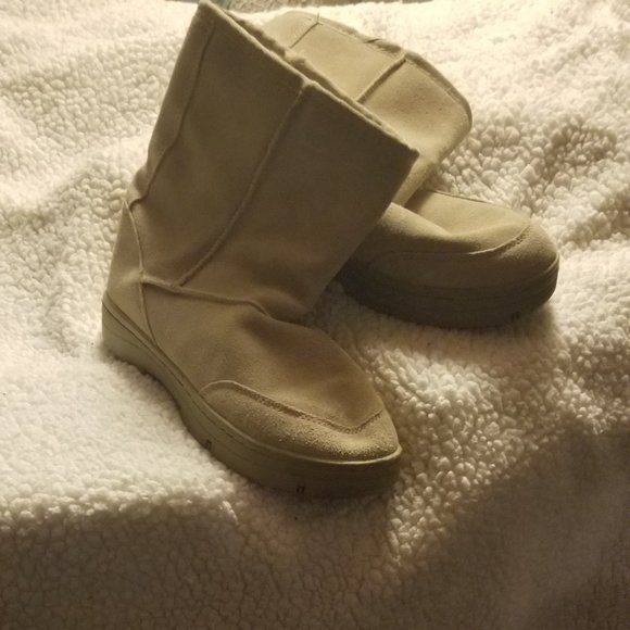 Route 66 size 8 Ivory leather boots - Picture 1 of 4